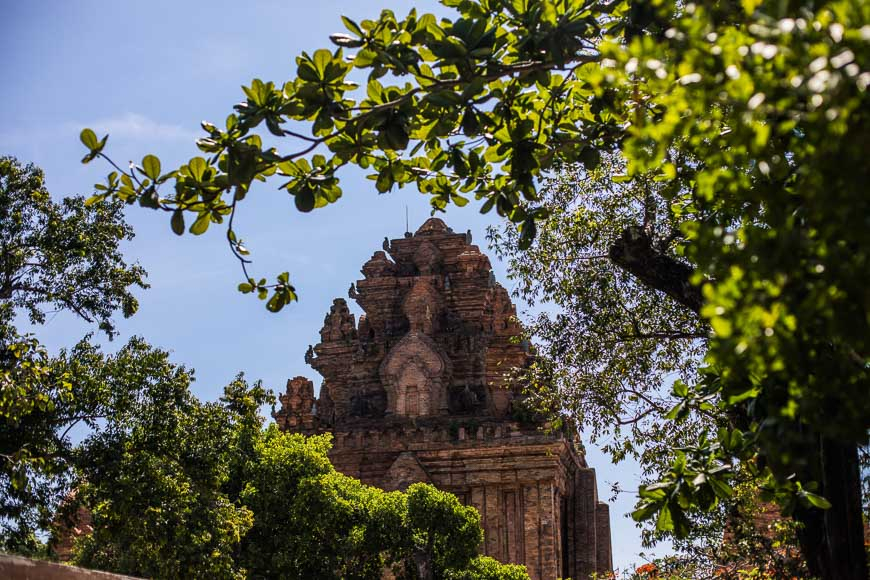 Vietnam temple architecture