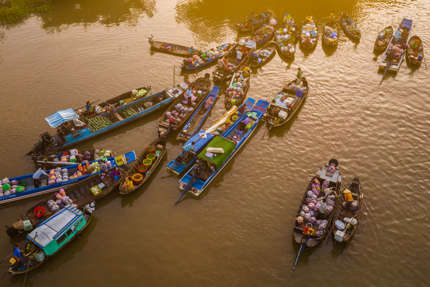 Me Kong Delta floating markets on river