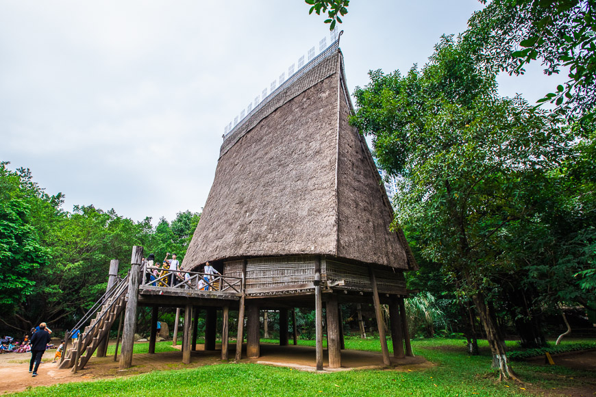 bahnar houses vietnam